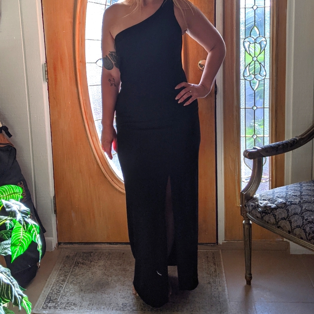 Maggy London Full Length One-Shoulder Gown